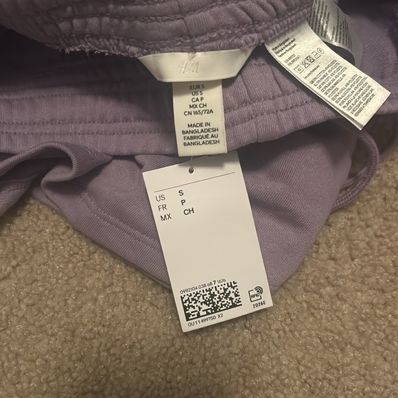 Two pairs H and M Shorts Size S - Picture 7 of 10